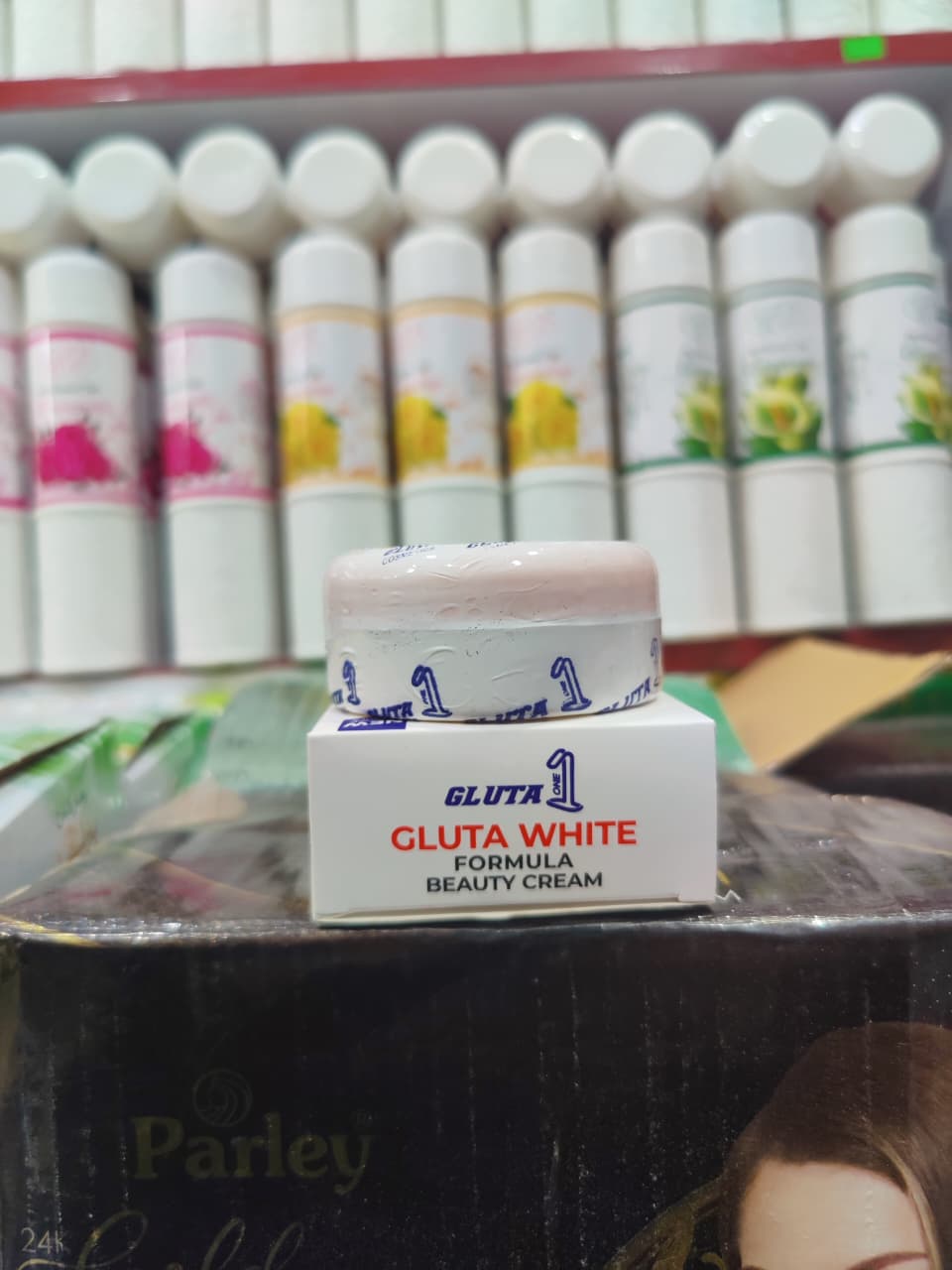 GLUTA 1 GLUTA WHITE FORMULA BEAUTY CREAM - Image 3